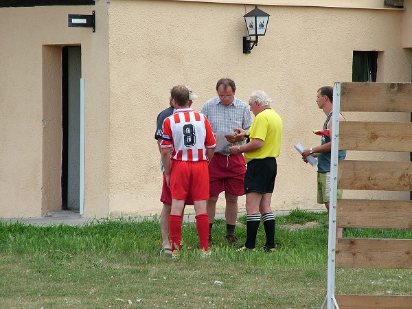 Fotbal - sobota 26.5.2007