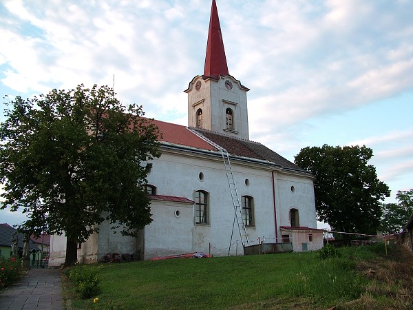 Oprava kostela - léto-podzim 2008