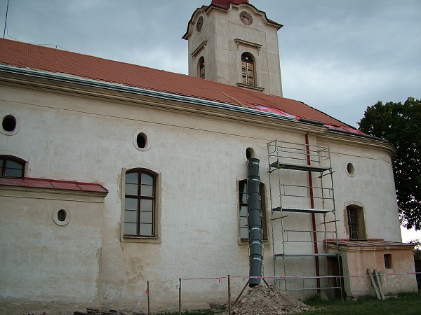 Oprava kostela - léto-podzim 2008