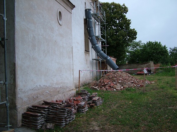 Oprava kostela - léto-podzim 2008