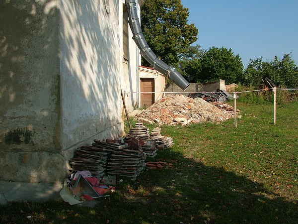 Oprava kostela - léto-podzim 2008