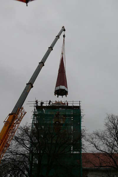 Vyzvednutí věže - 21.11.2008