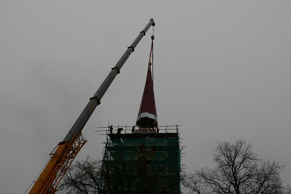 Vyzvednutí věže - 21.11.2008