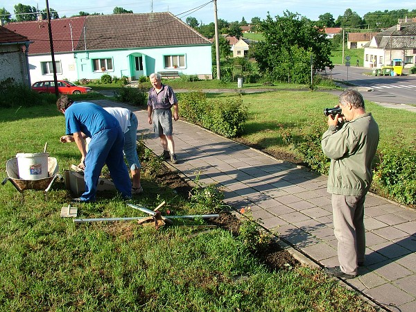 Položení pamětní desky - 25.7.2009