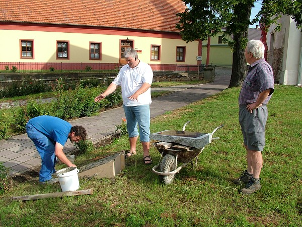 Položení pamětní desky - 25.7.2009