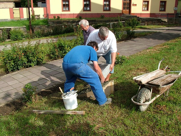 Položení pamětní desky - 25.7.2009