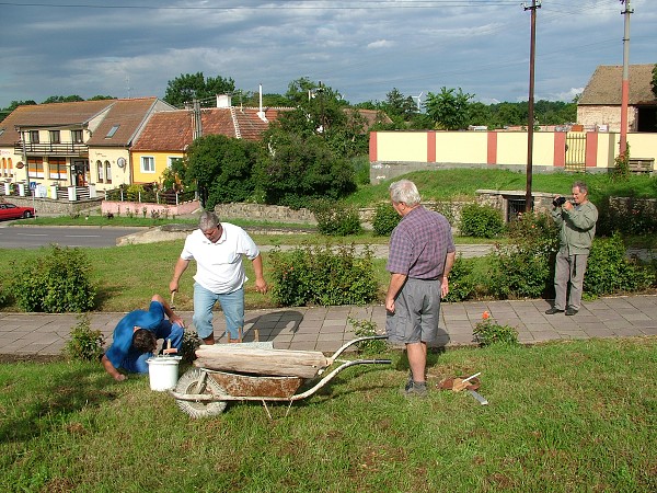 Položení pamětní desky - 25.7.2009