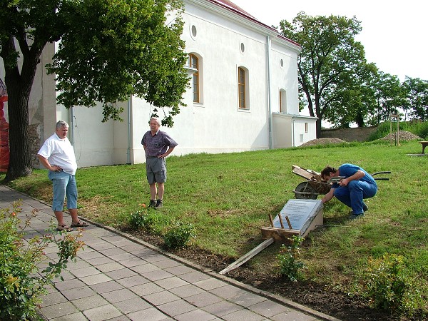 Položení pamětní desky - 25.7.2009