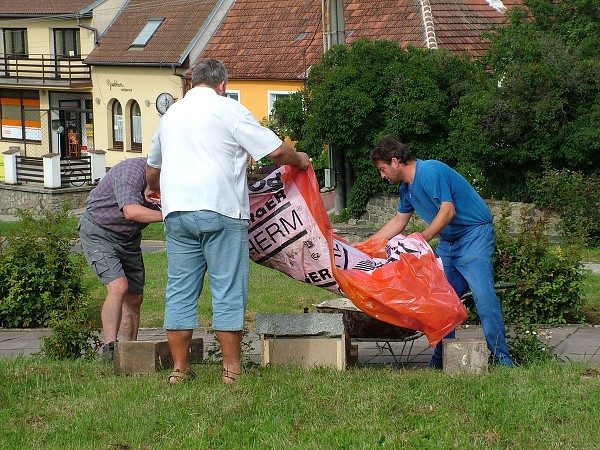 Položení pamětní desky - 25.7.2009