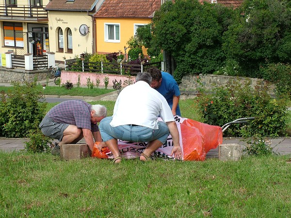 Položení pamětní desky - 25.7.2009