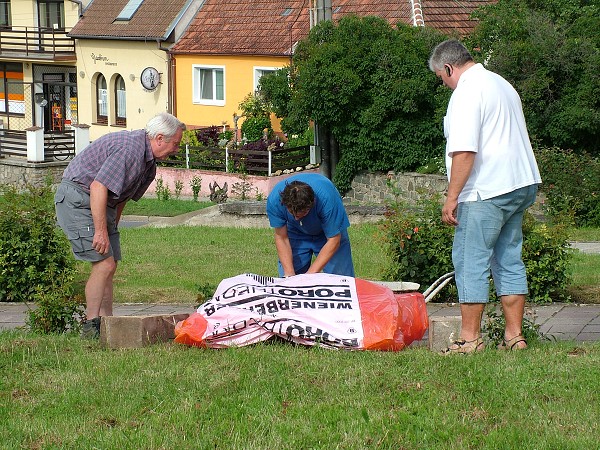 Položení pamětní desky - 25.7.2009