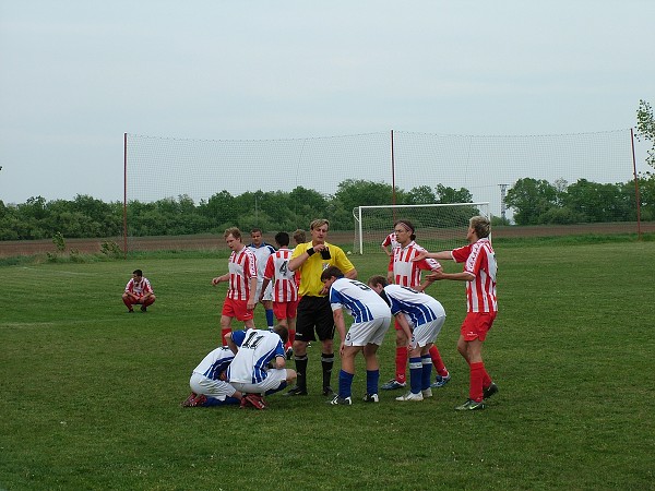 Fotbalový zápas - neděle 26.4.2009