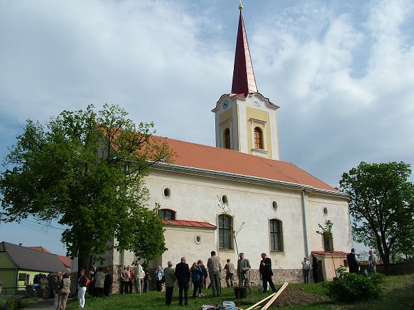 Sázení stromů - 2.5.2009