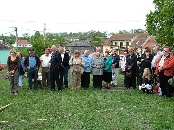 Sázení stromů - 2.5.2009