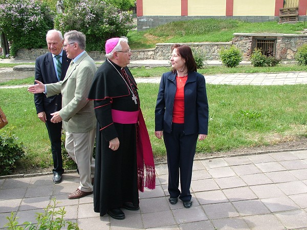 Sázení stromů - 2.5.2009