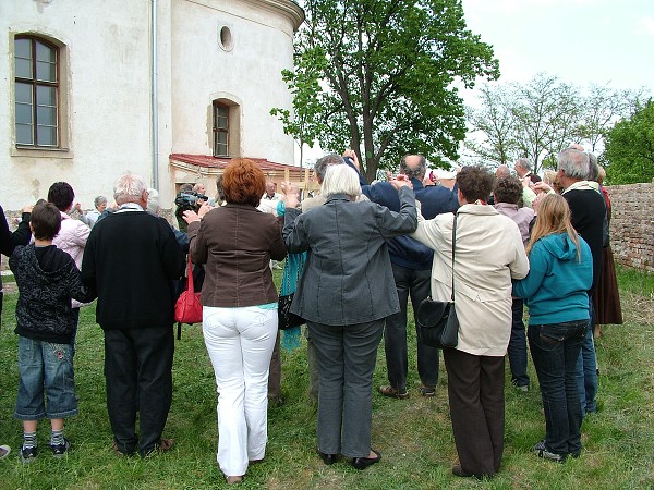 Sázení stromů - 2.5.2009