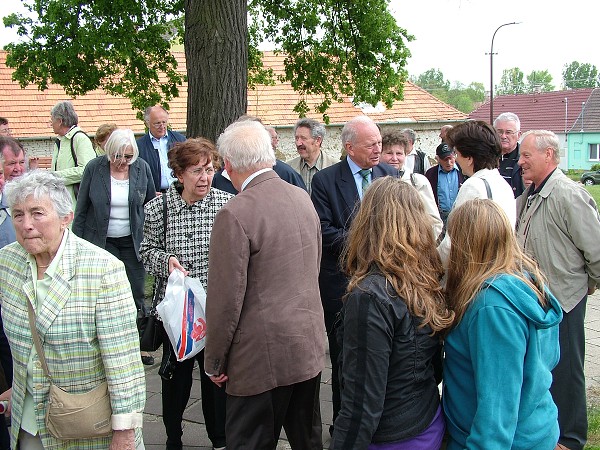 Sázení stromů - 2.5.2009