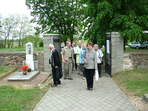 Sázení stromů - 2.5.2009