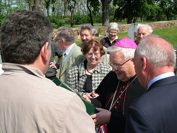 Sázení stromů - 2.5.2009