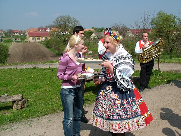 Krojované hody - sobota 24.4.20010