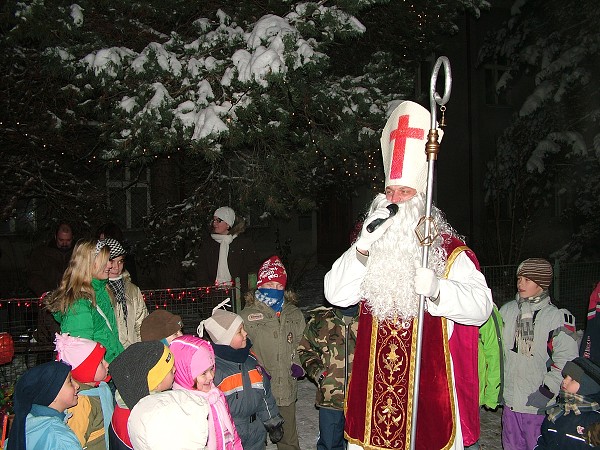 Rozsvícení ván. stromu - 4.12.2010
